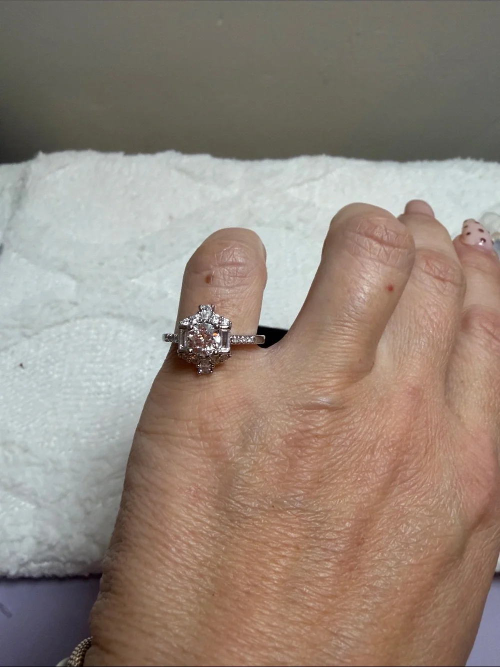 Classic Silver-Tone Clear Stone Cocktail Ring - Silver , size 7 , 925 sterling